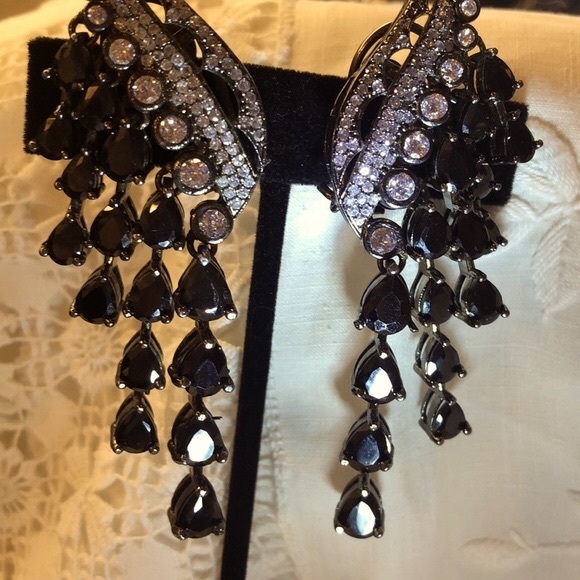NWOT Gorgeous Black Spinel & White Sapphire Earrings- SOLD ON ANOTHER WEBSITE - Picture 3 of 6